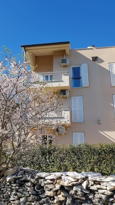 Apartments Punta Premantura Exterior photo